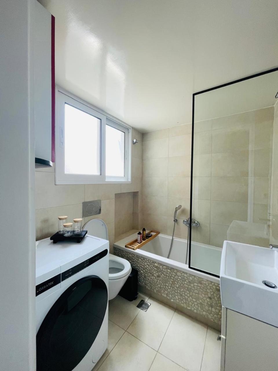 Overview Boutique Apartment Athènes Extérieur photo
